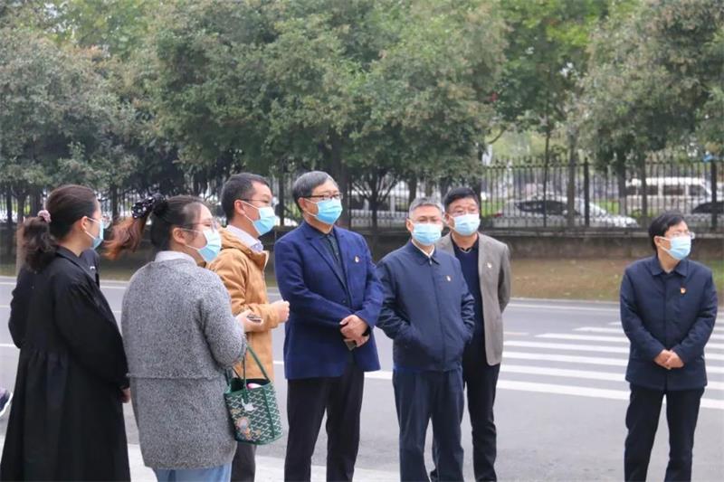 郑州市委党史学习教育第六巡回指导组到郑州宝博集团(中国游)官方网站参观调研